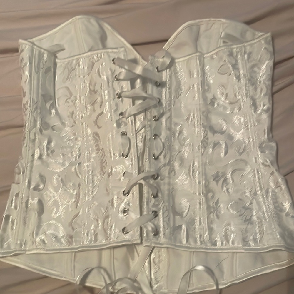 Fashion Print Lace Up Back Grommet White Overbust Corset Top